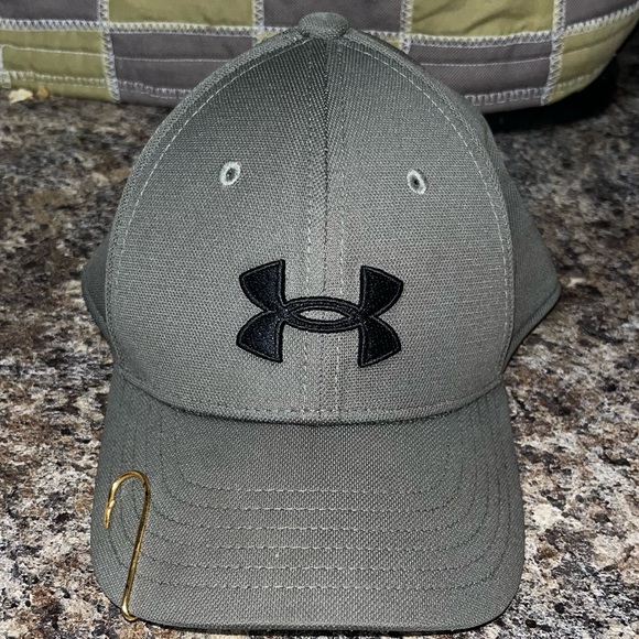 Under Armour youth ball cap - Picture 10 of 12